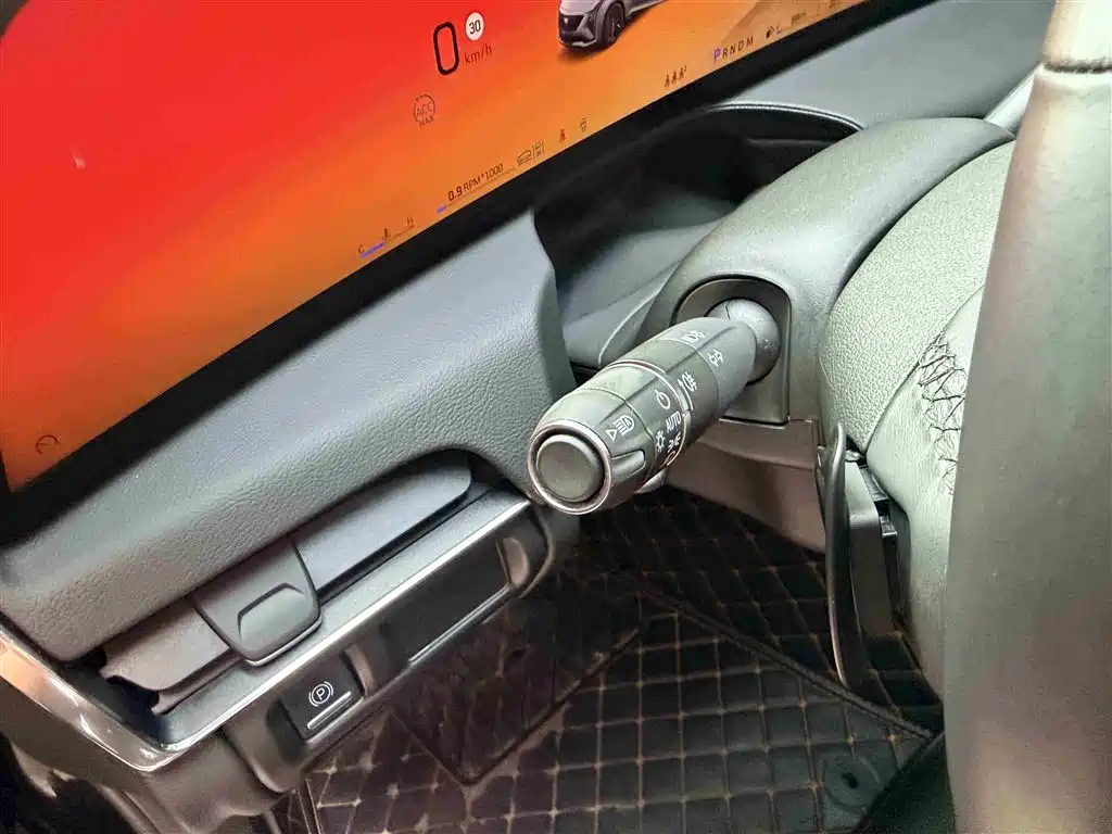Cadillac CT5 2024 28T Luxury Model Pro фото 30