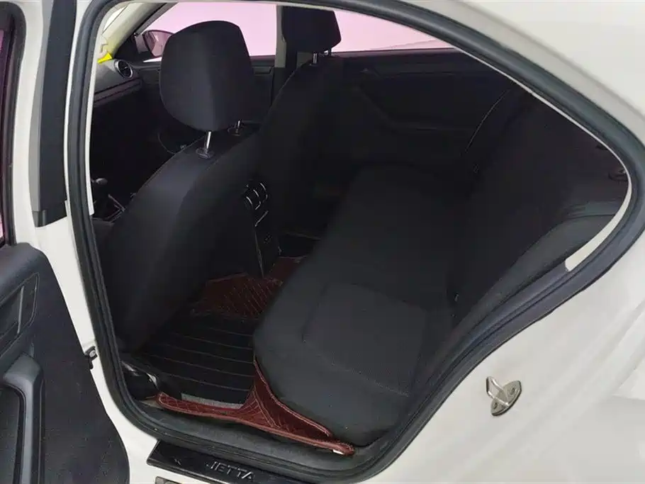 Volkswagen Jetta 2017 1.4L Manual Fashion фото 11