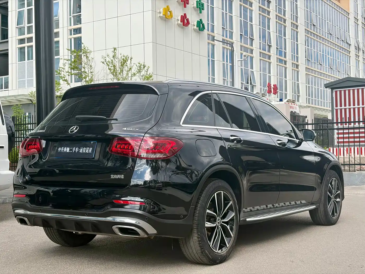Mercedes-Benz GLC 2021 GLC 300 L 4MATIC Sporty фото 8