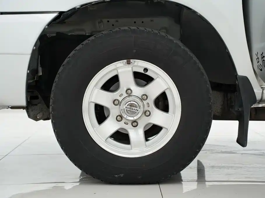 Nissan D22 2014 2011 2.4L Gasoline 2WD Standard