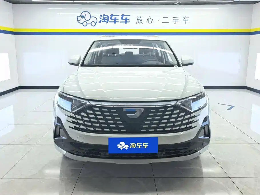 2026 Jetta VS7