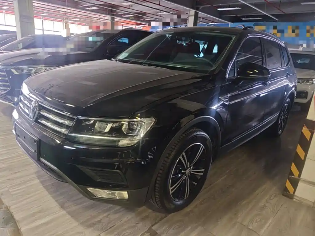 صورة 2 - Volkswagen Tiguan L