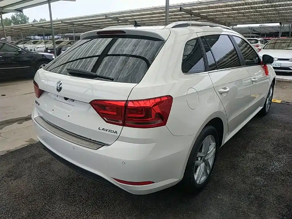 Фото 5 - Volkswagen Lavida Tour