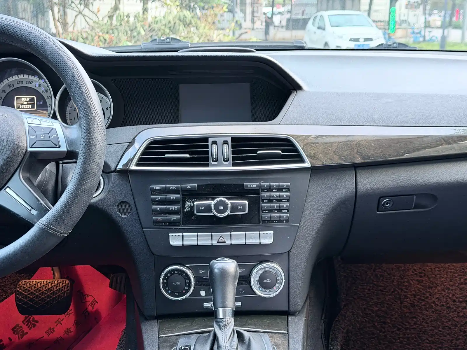 Фото 8 - Mercedes-Benz C-Class