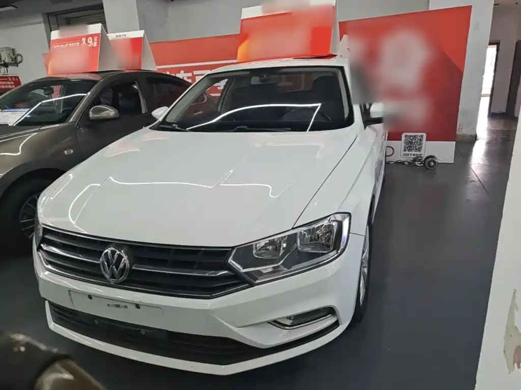 Фото 1 - Volkswagen Bora