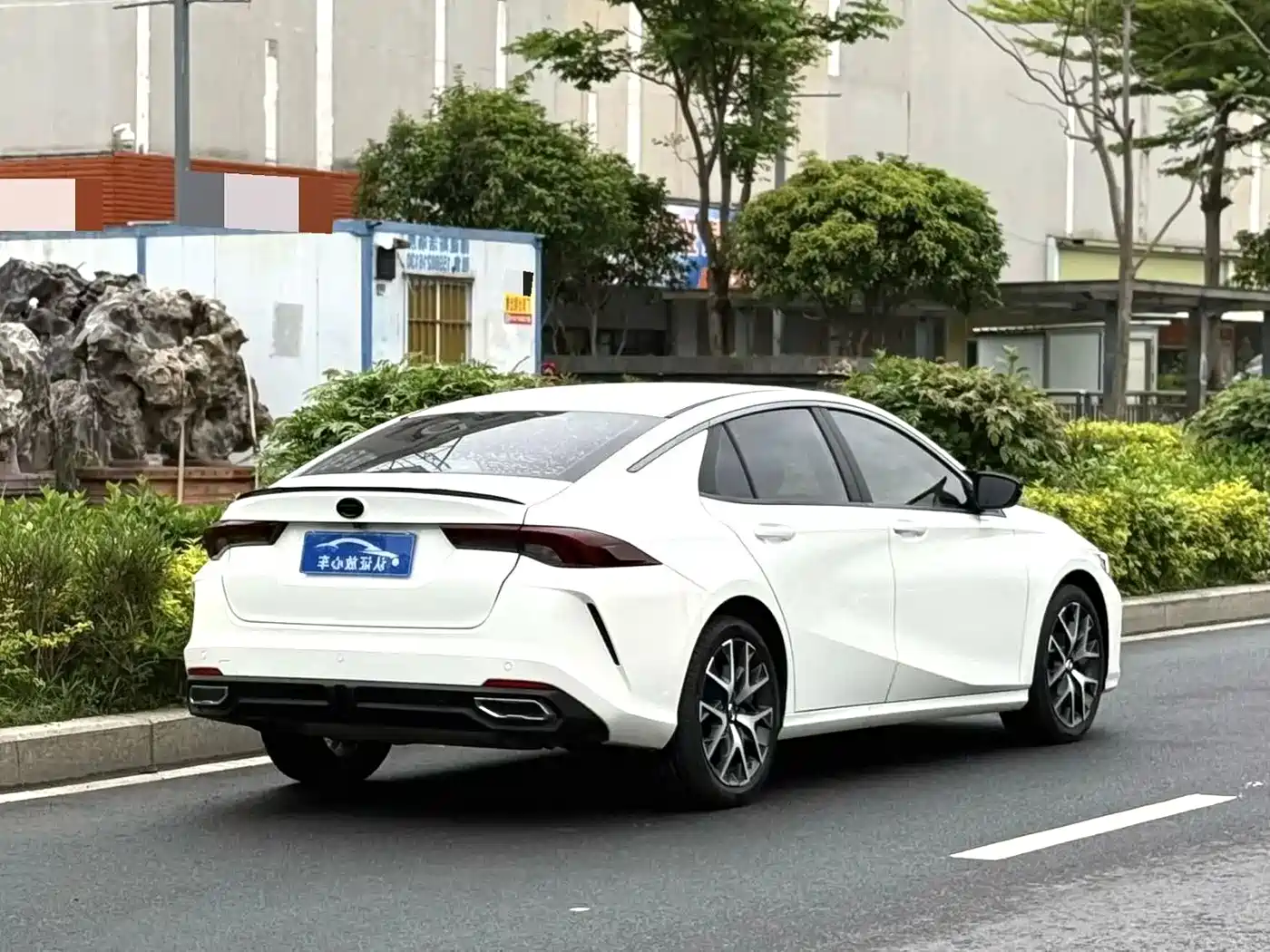 GAC Trumpchi Trumpchi Emkoo 2023 Shadow Leopard H High-Efficiency Hybrid фото 5