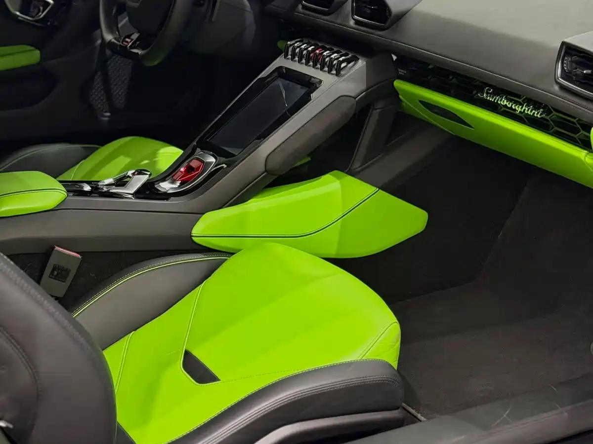 Lamborghini Huracán 2020 Huracán EVO RWD фото 24
