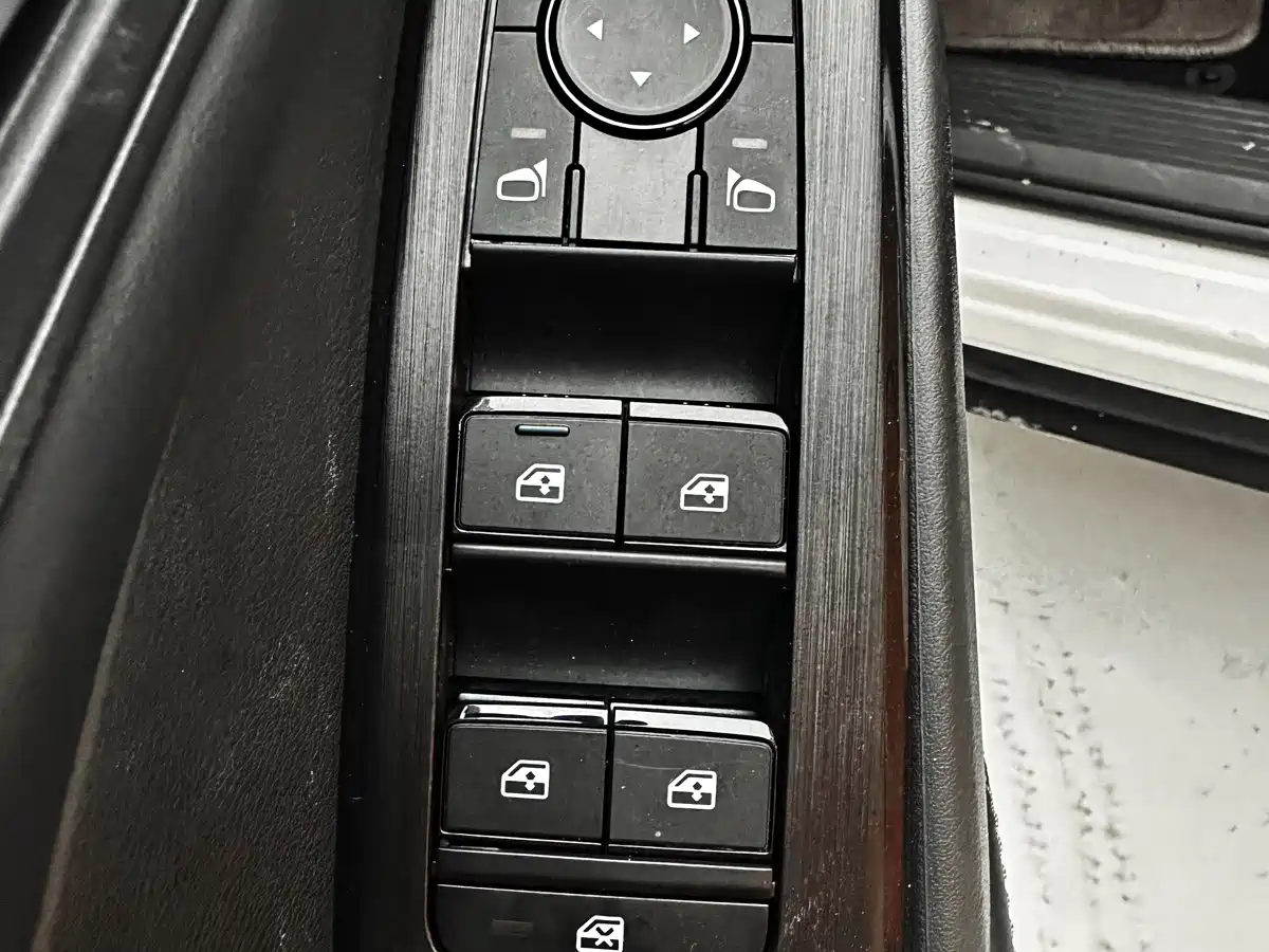 Nissan Qashqai 2026 2023 Model 1.3T CVT Luxury Edition