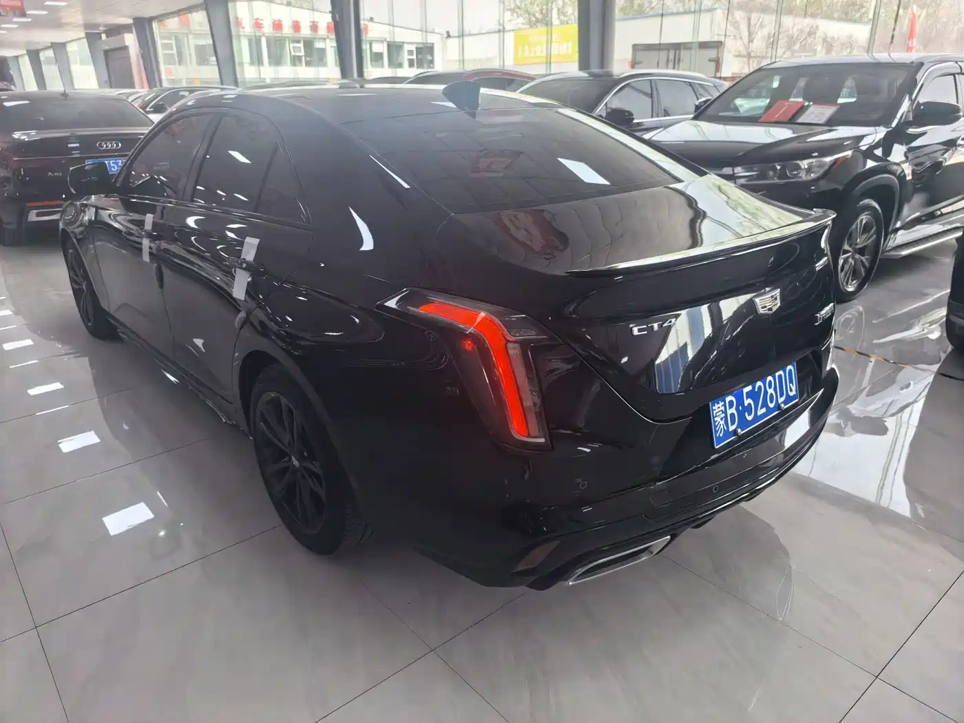CADILLAC CT4