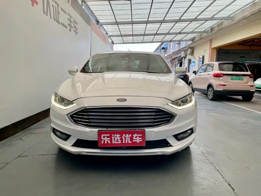 Фото 2 - Ford Mondeo