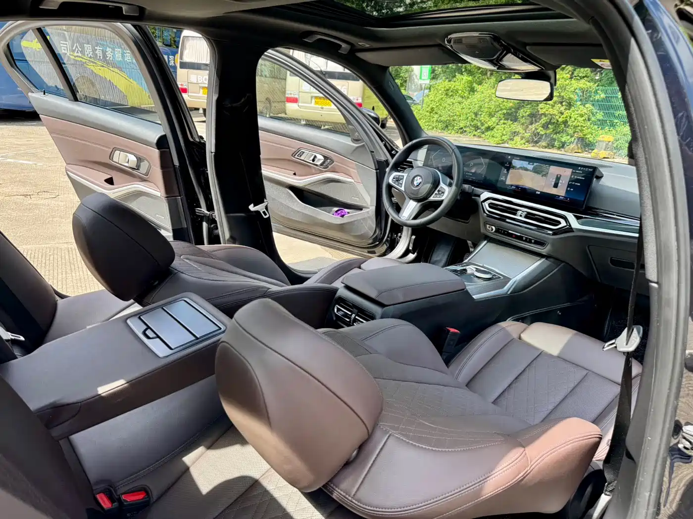 BMW 3 Series 2023 325i M Sport Black Night Package фото 6
