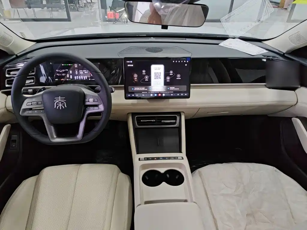 BYD Qin L 2026 2026 Model DM-i Smart Drive Edition 128KM Pioneer