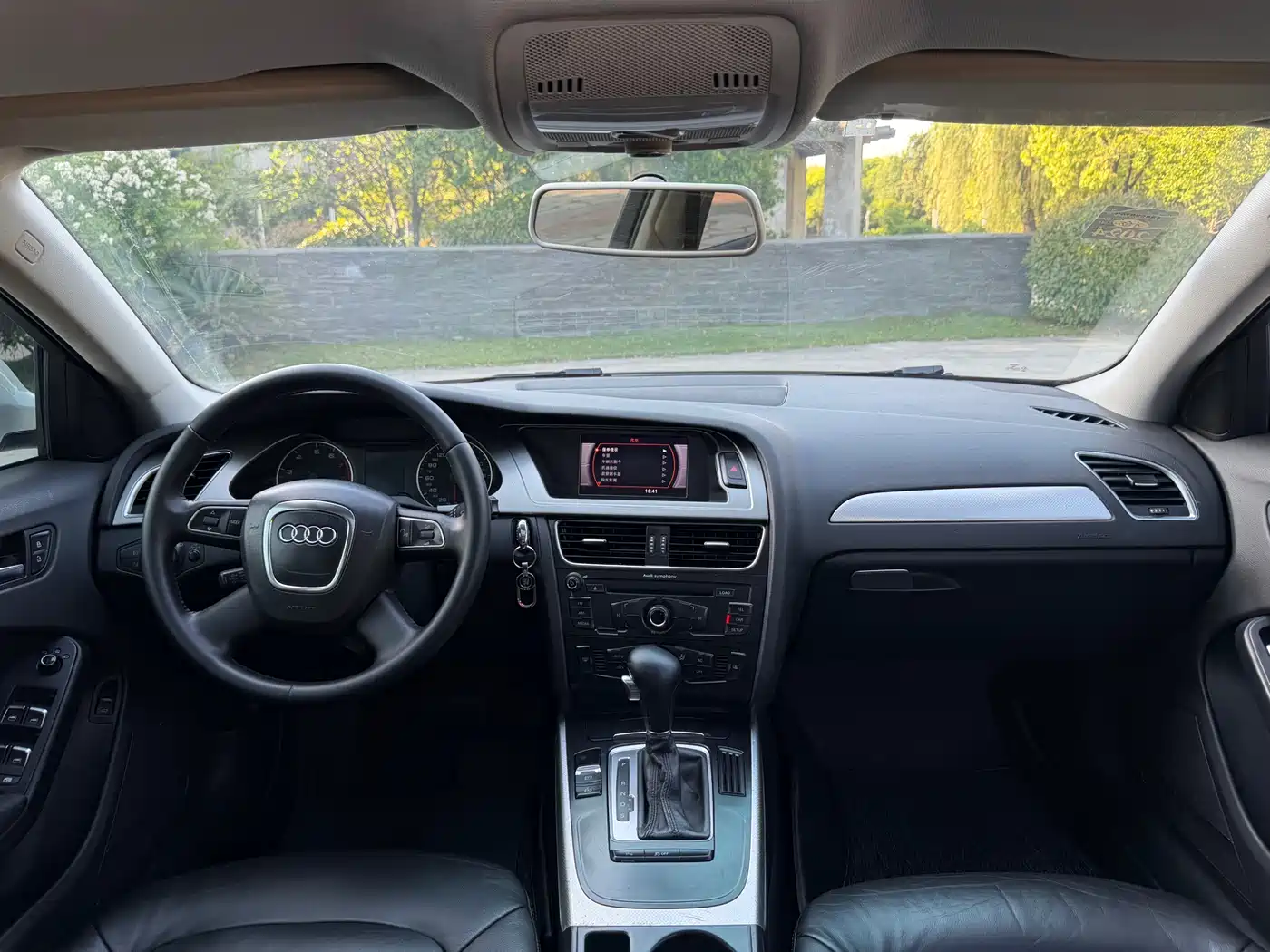 Audi A4L 2012 2.0 TFSI Automatic Technology фото 9