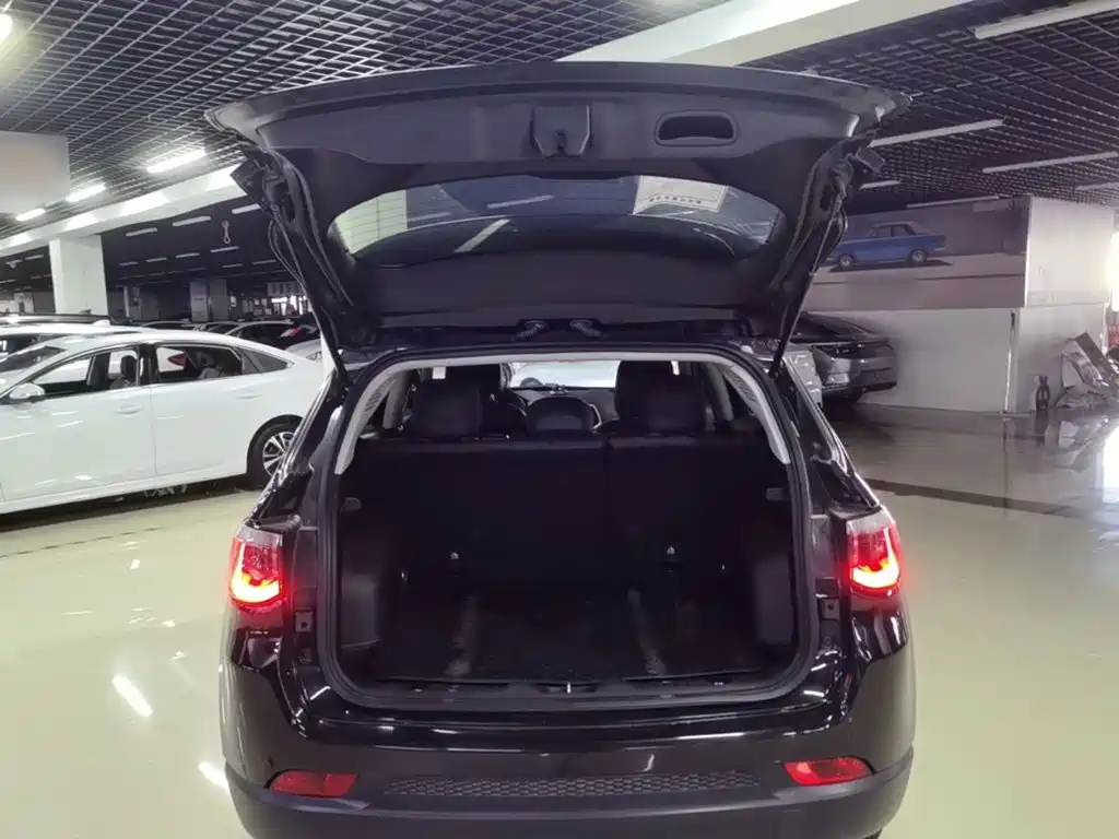 Jeep Compass 2020 2019 220T Automatic Joy Edition