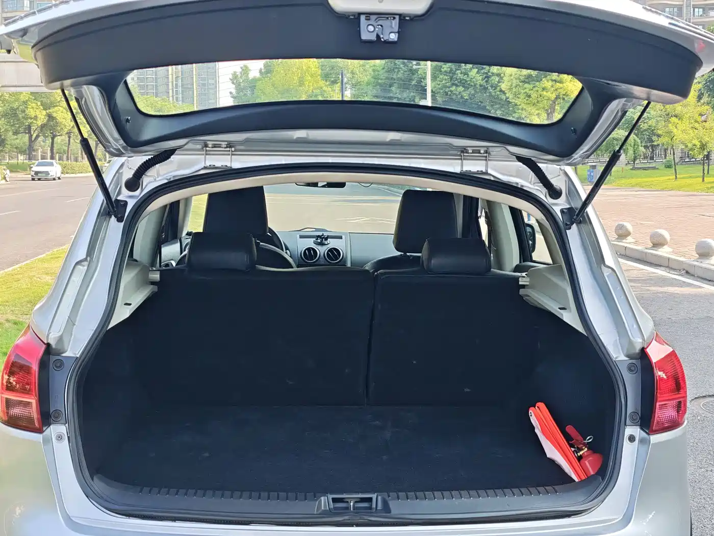 Nissan Qashqai 2012 2012 2.0XL Fire CVT 2WD