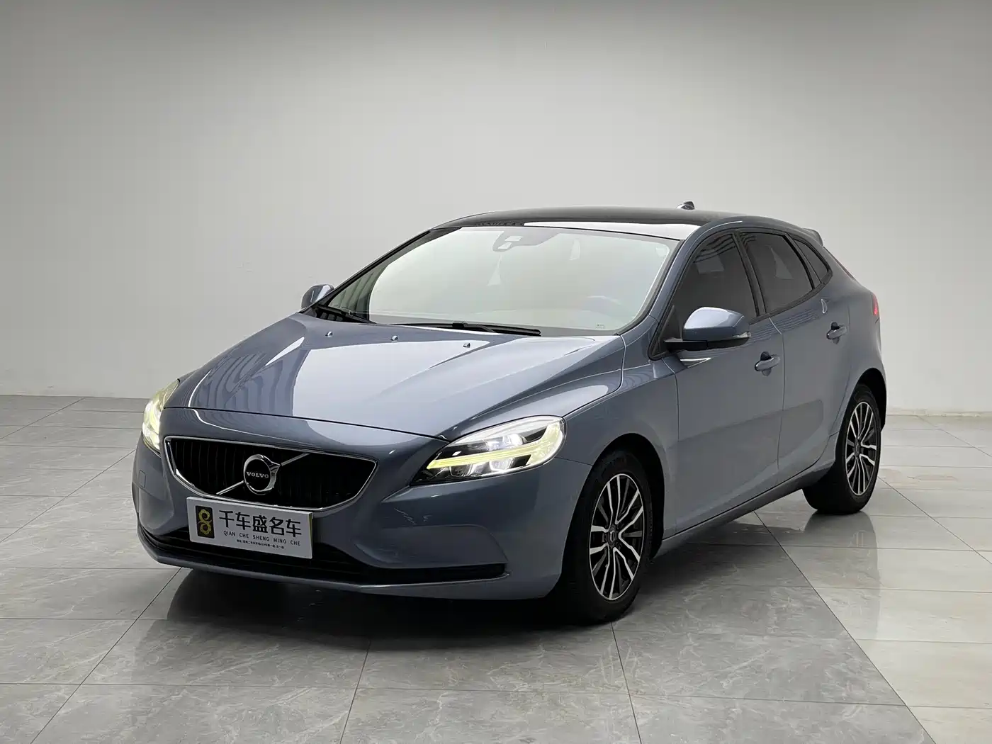Volvo V40 2019 2019 T3 Momentum