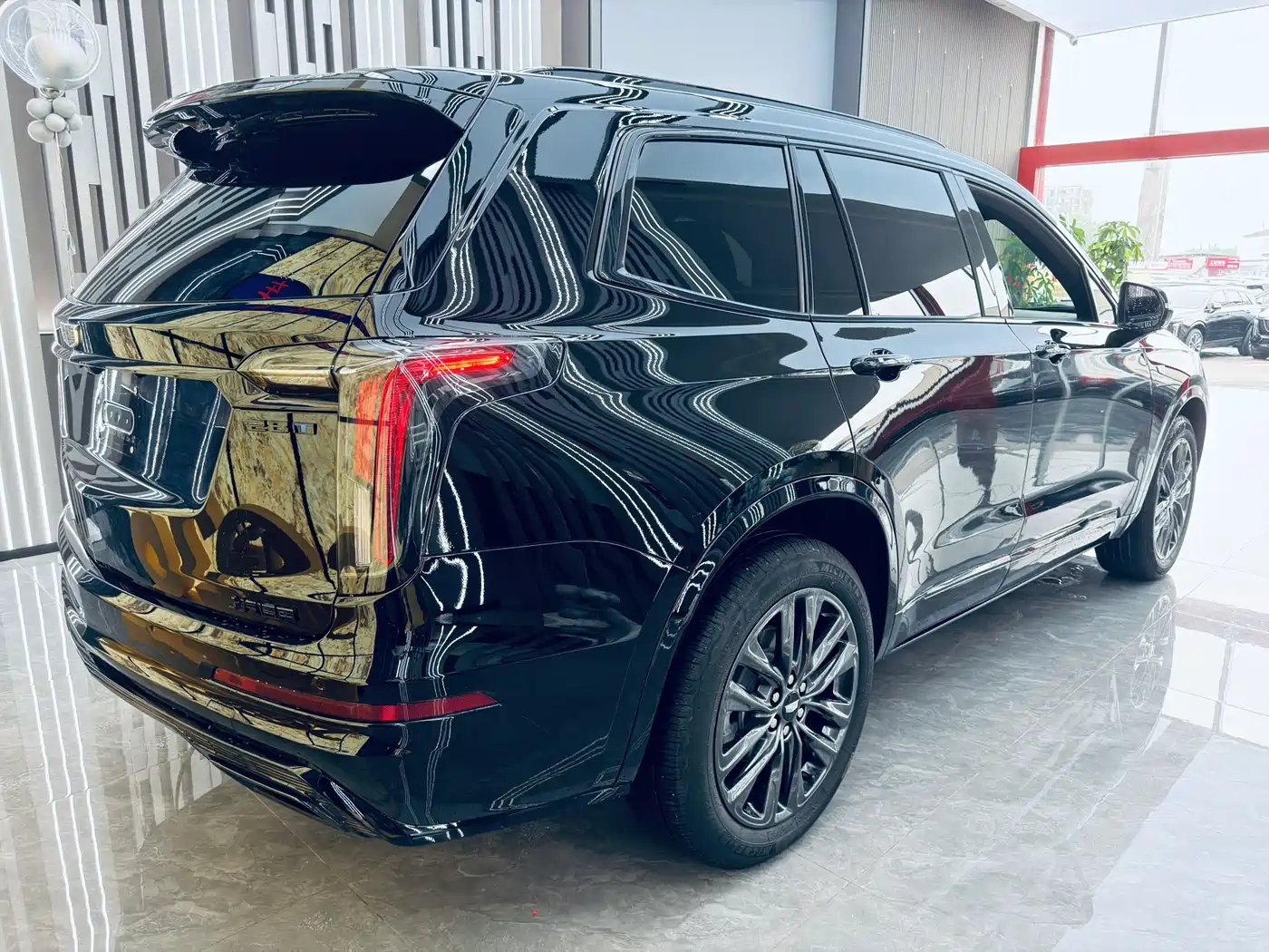 Cadillac XT6 2025 2023 2.0T 6-Seat 4WD Platinum Black Diamond Edition