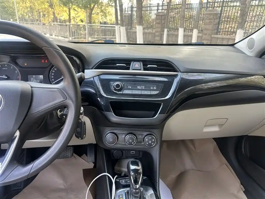 Buick Excelle 2018 15N CVT Elite фото 5