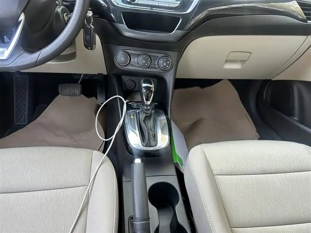 Buick Excelle 2018 15N CVT Elite фото 6