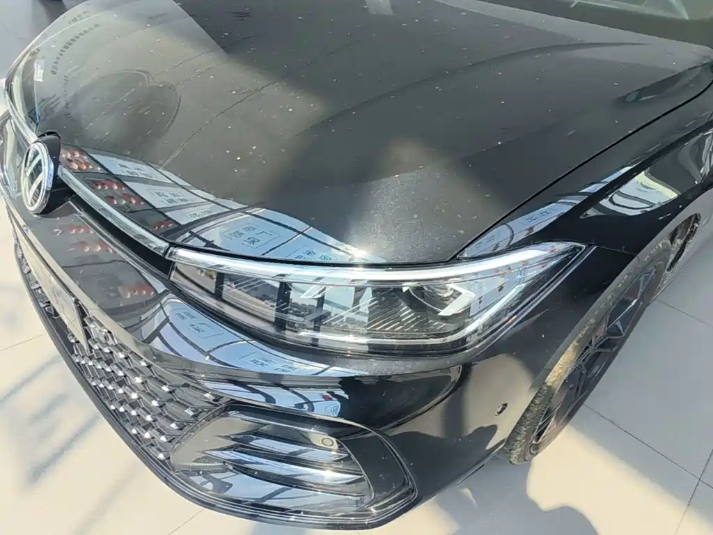 Volkswagen Passat 2025 2026 Pro 380TSI Starlight Dragon Prestige Edition