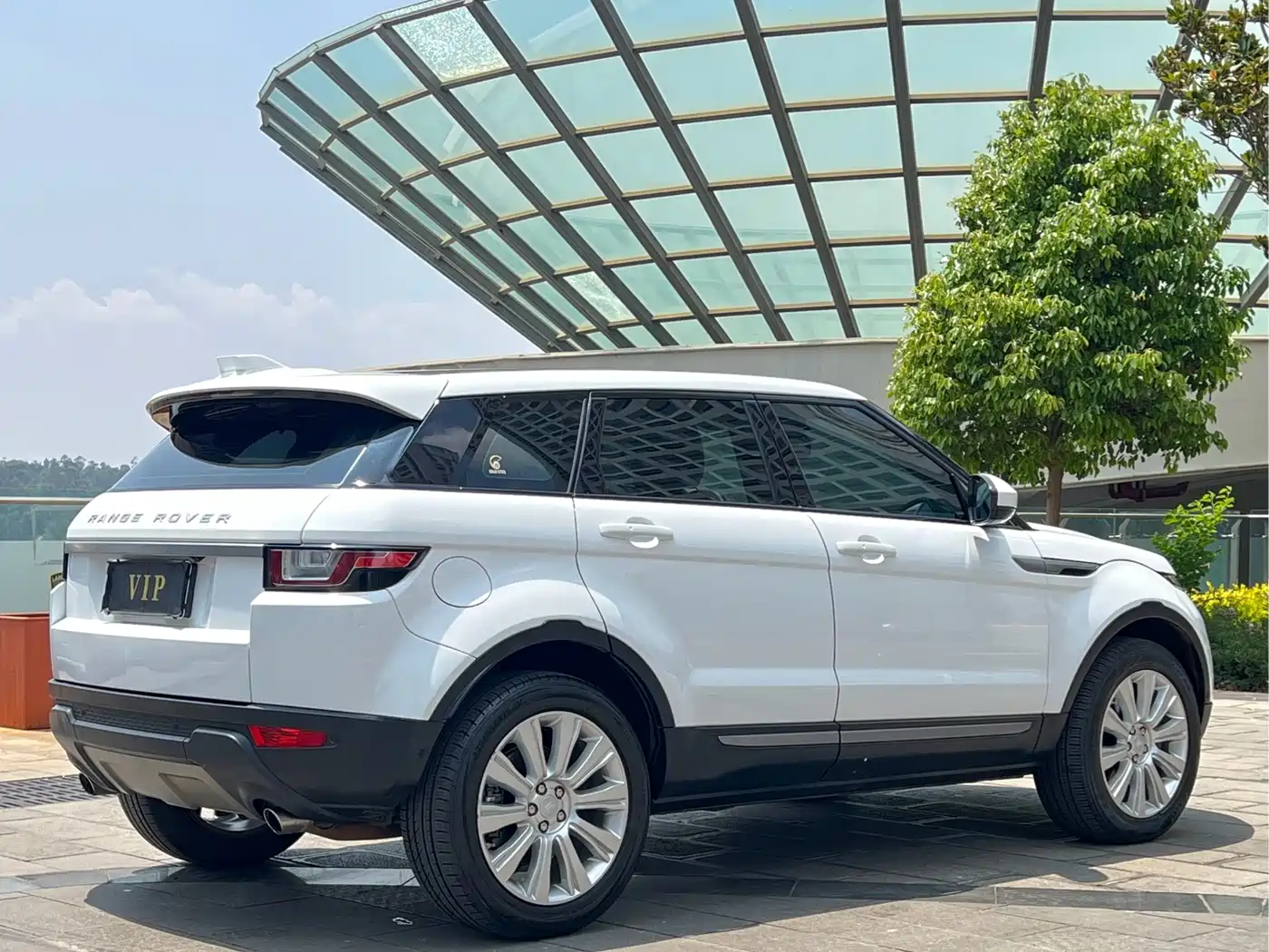 Land Rover Range Rover Evoque 2018 240PS SE Smart Edition фото 5