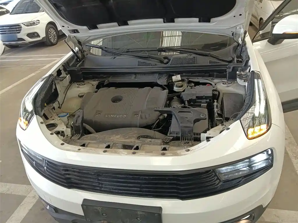 Lynk & Co 01 2019 2.0T 2WD Pure Version China VI фото 20