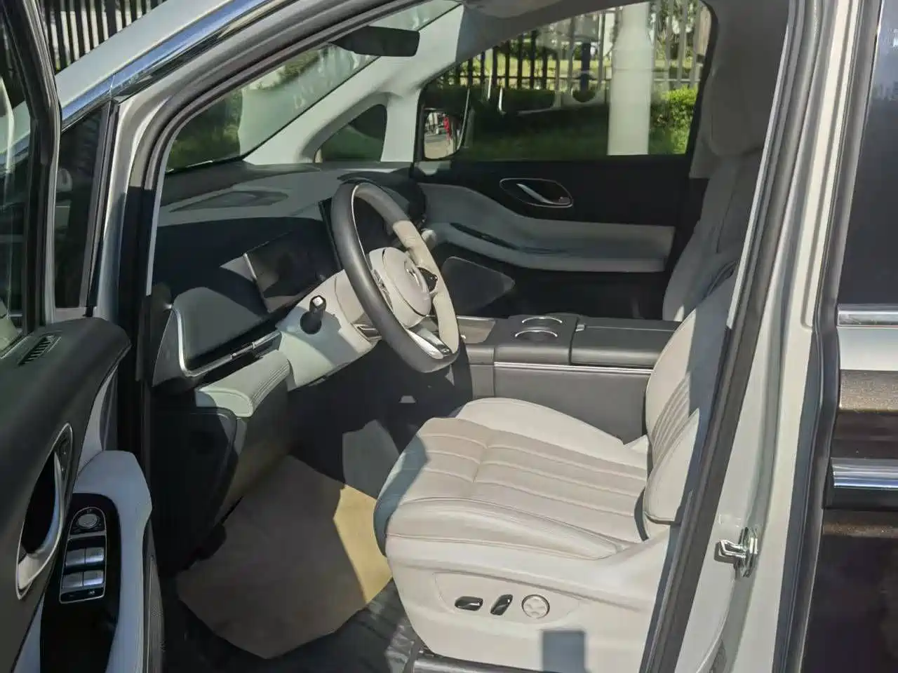 Voyah Auto Voyah Dreamer 2026 2025 Model PHEV Basic Version