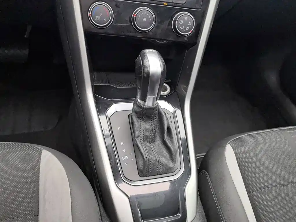 Volkswagen T-ROC 2019 2019 280TSI DSG 2WD Progressive Version China VI