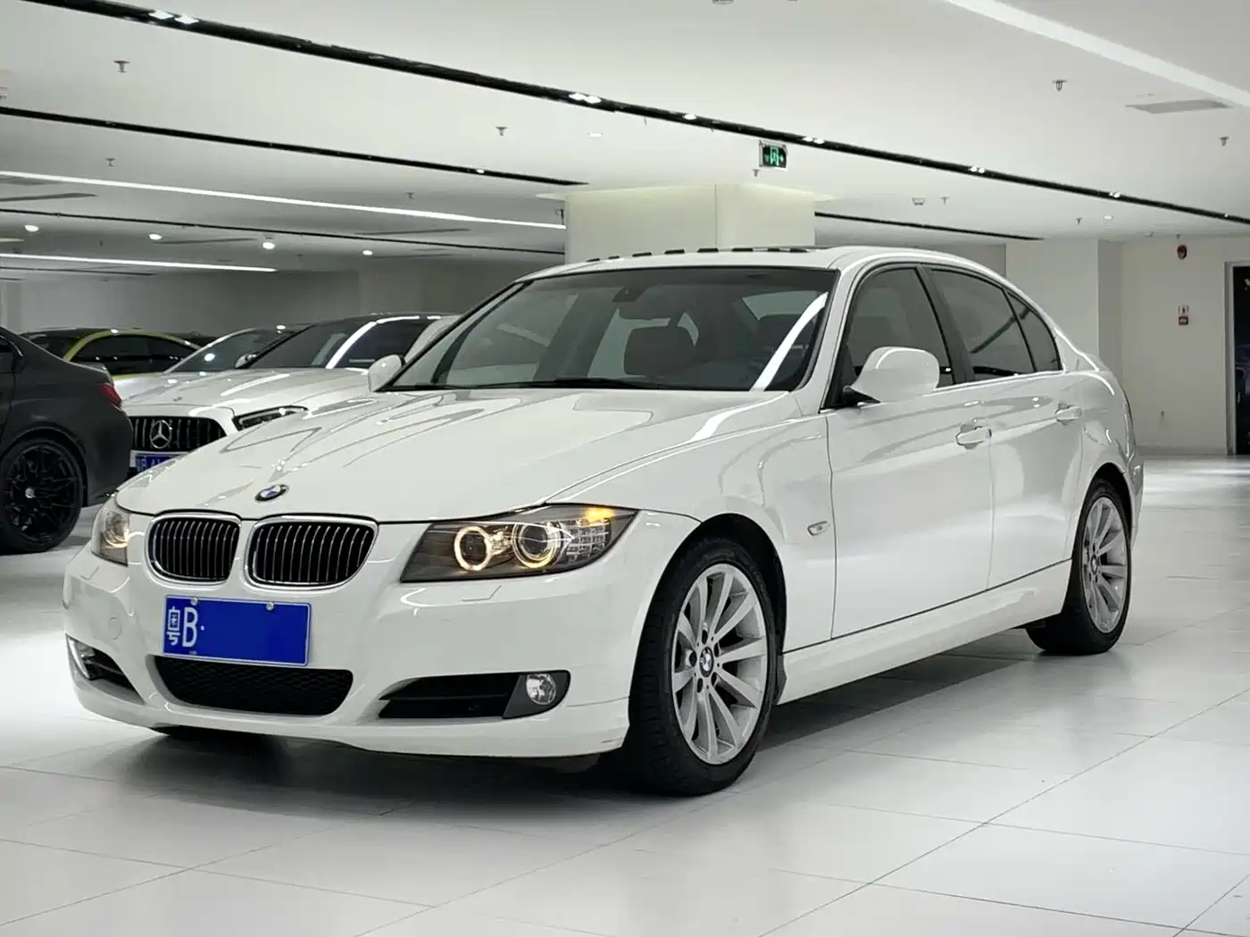 BMW 3 Series 2011 325i Fashion