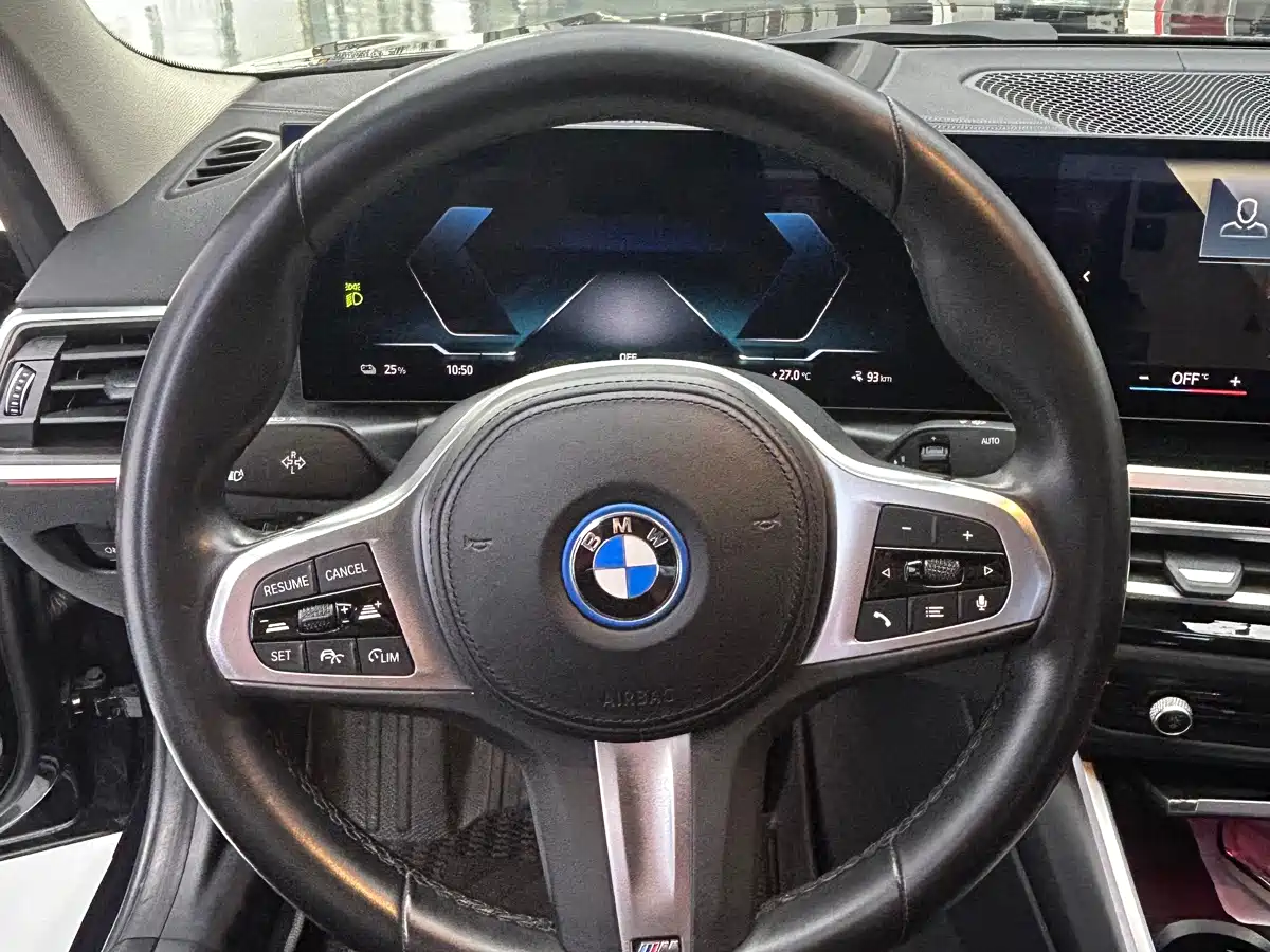 Фото 13 - BMW i3