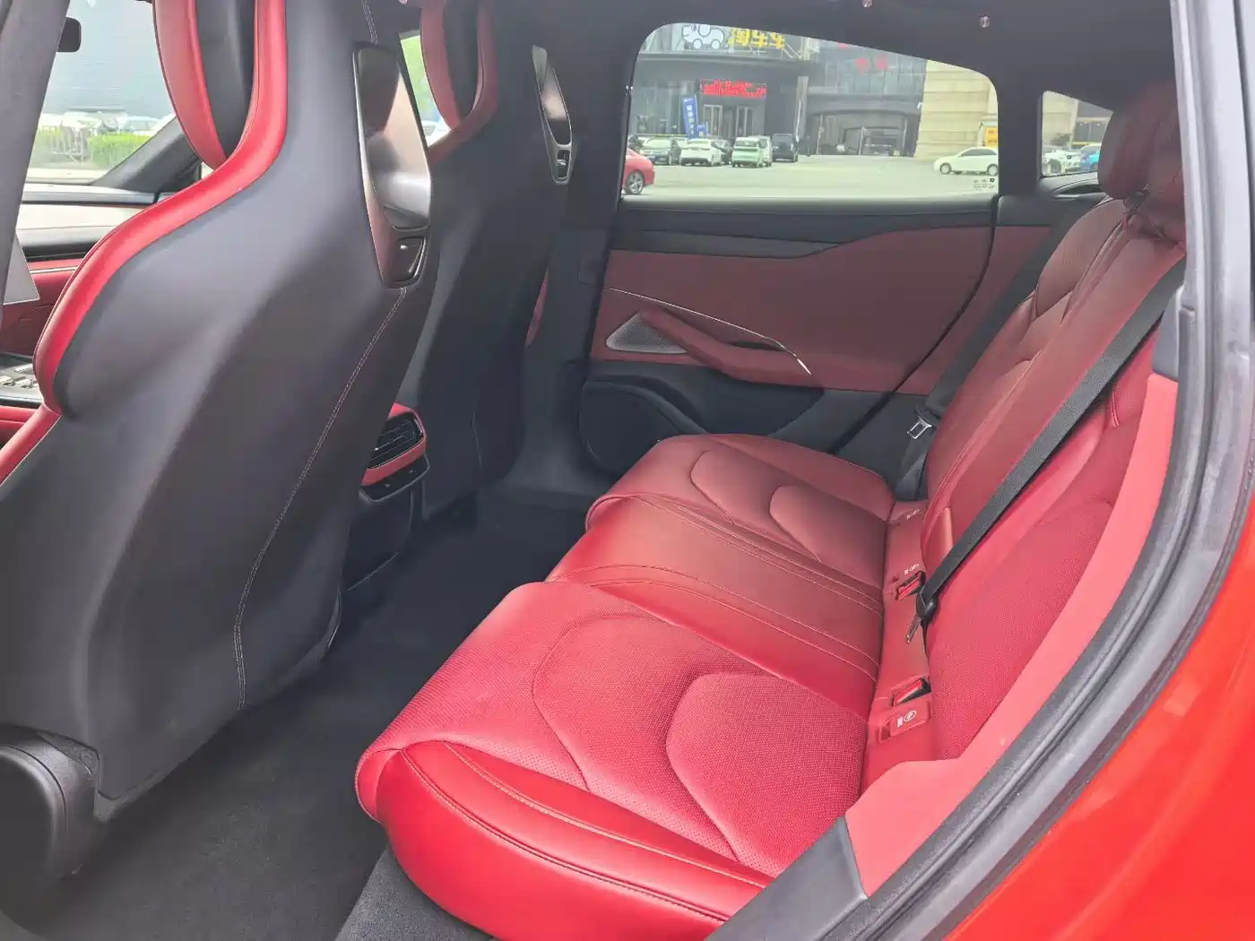 XIAOMI CAR XIAOMI SU7