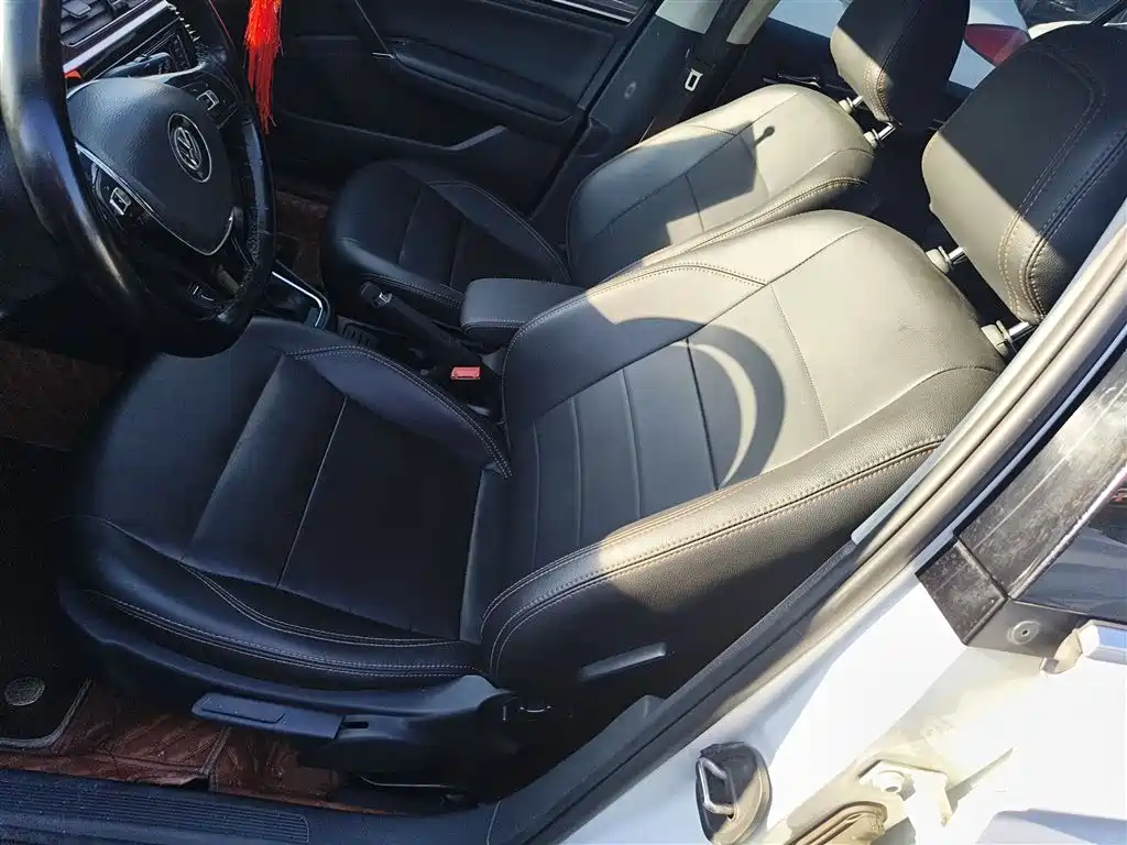 Volkswagen C-TREK 2020 1.5L Automatic Comfort Edition фото 15