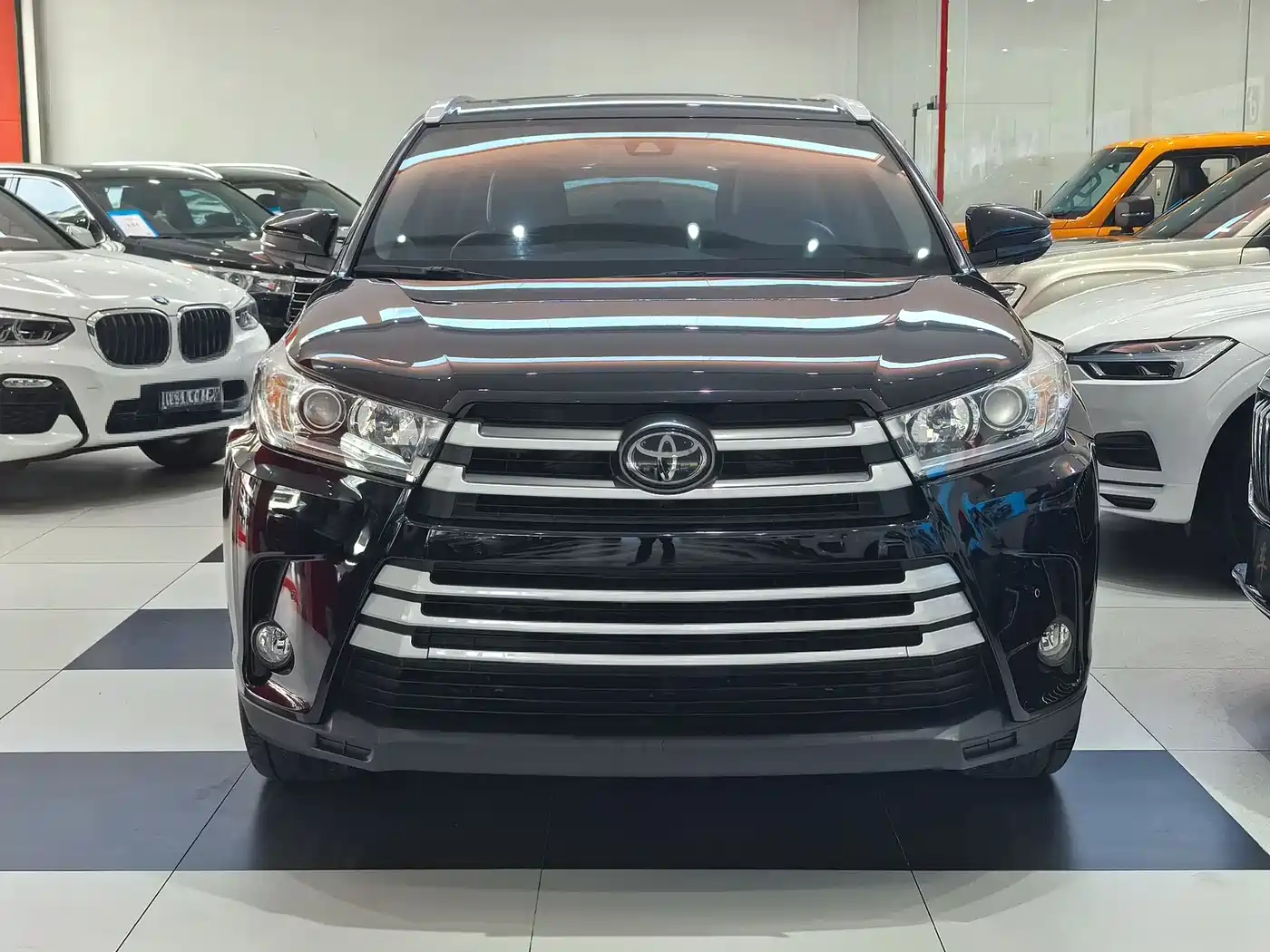 TOYOTA HIGHLANDER