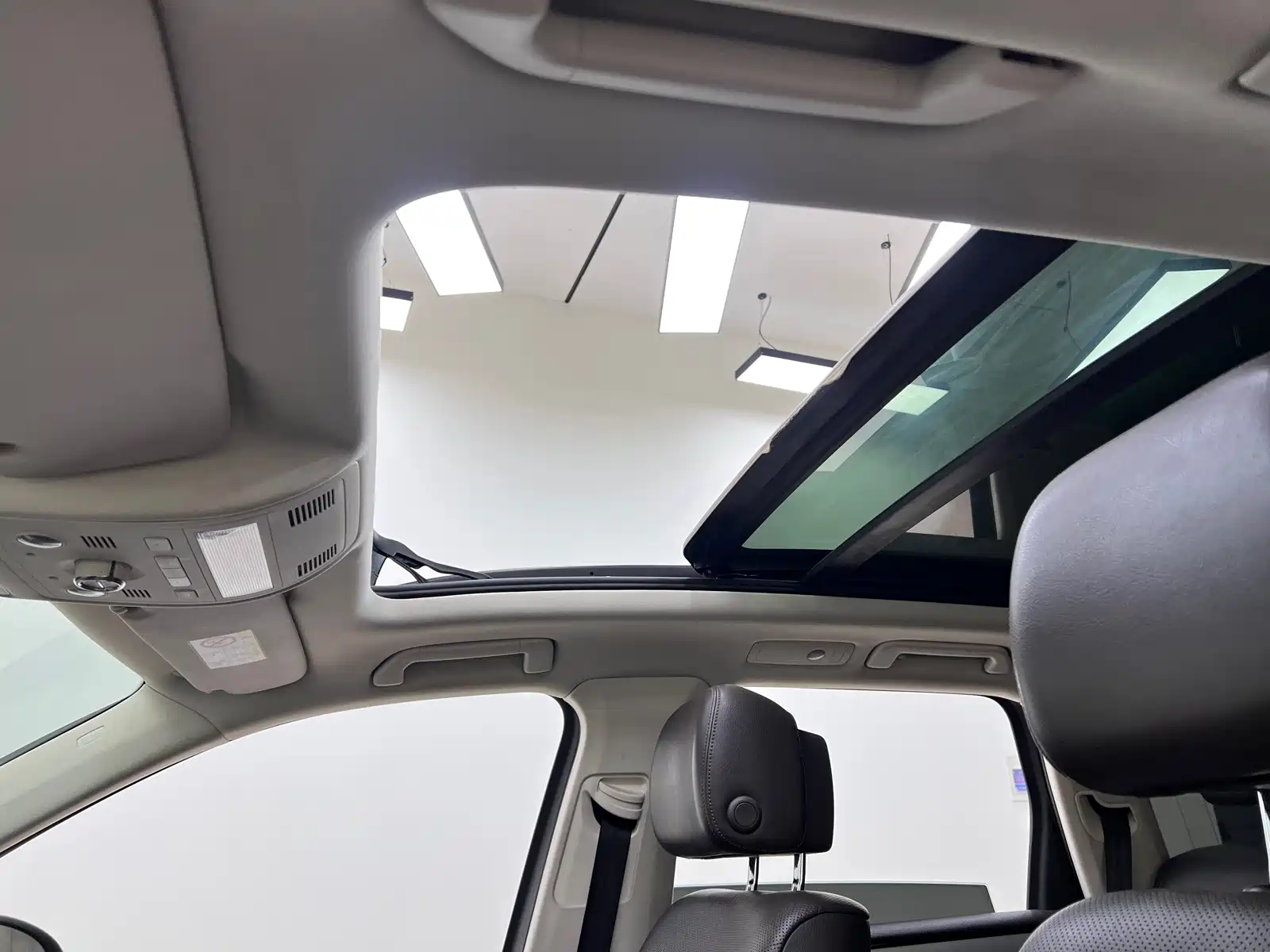 Фото 8 - Volkswagen Touareg