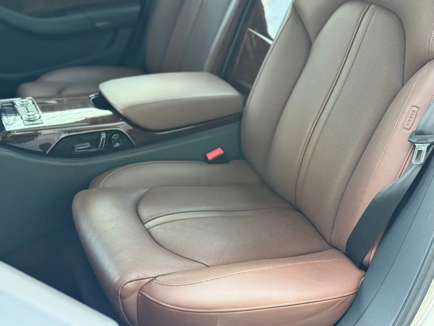 Audi A8 2014 A8L 45 TFSI quattro Luxury фото 14