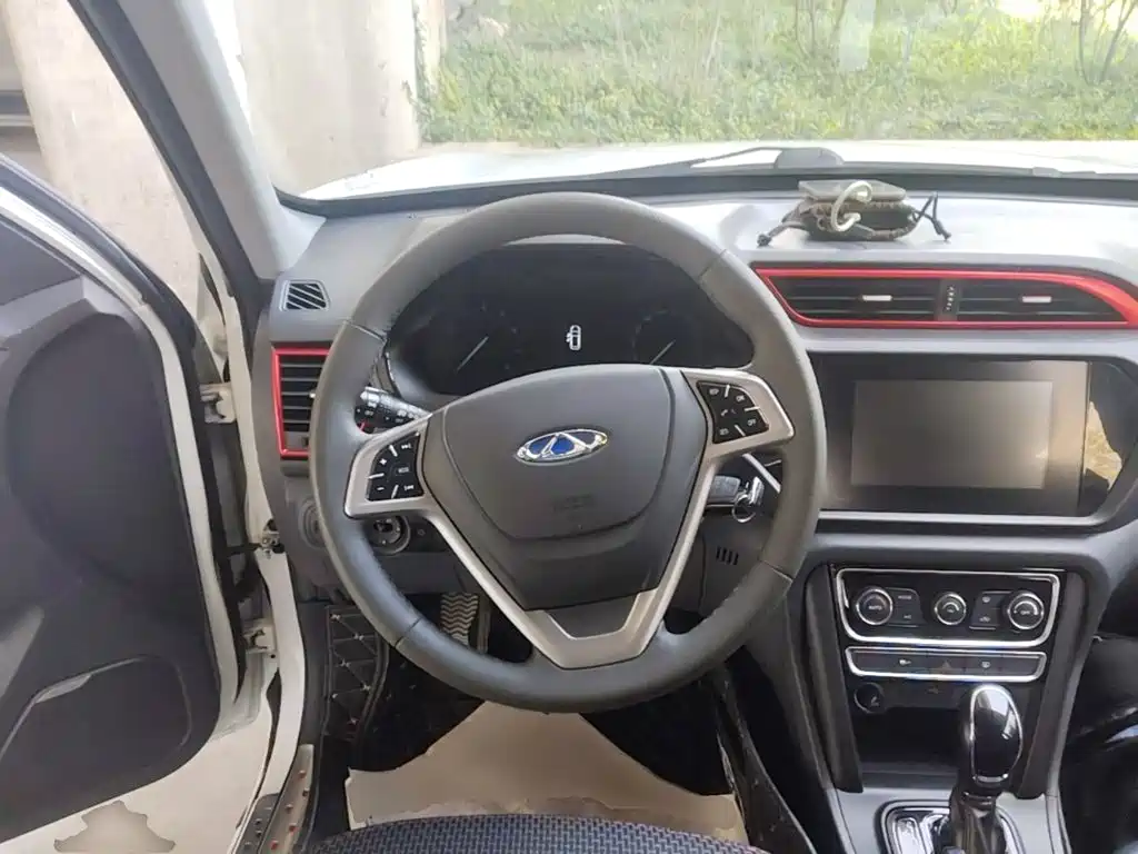 Chery Tiggo 3 2017 2016 1.6L CVT Smart Edition