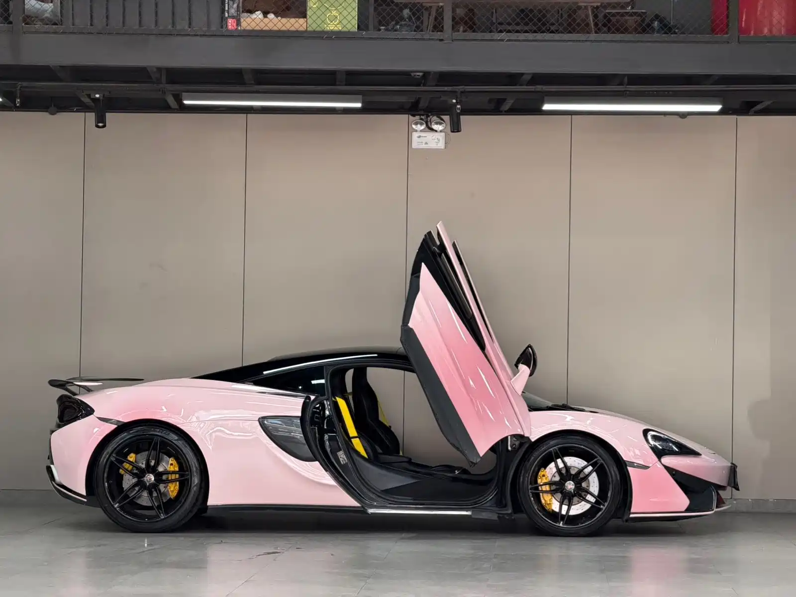 صورة 2 - McLaren 540C