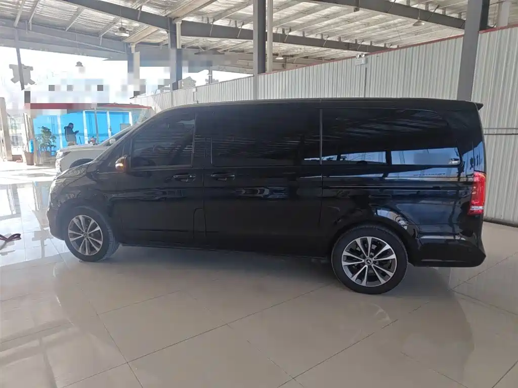 Mercedes-Benz V-Class 2020 V 260 Navigator Edition фото 21