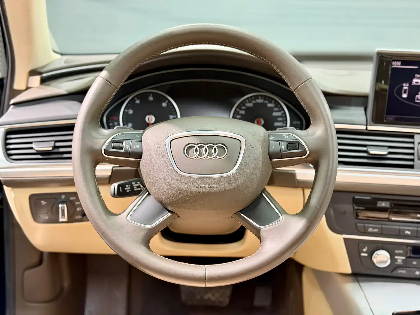Audi A6L 2012 30 FSI Comfort фото 12