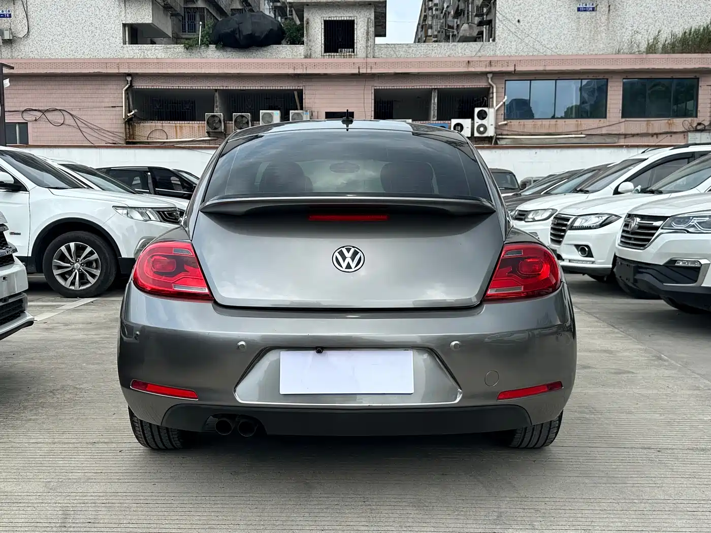 Volkswagen Beetle 2013 1.4TSI Fender Rock Edition фото 9