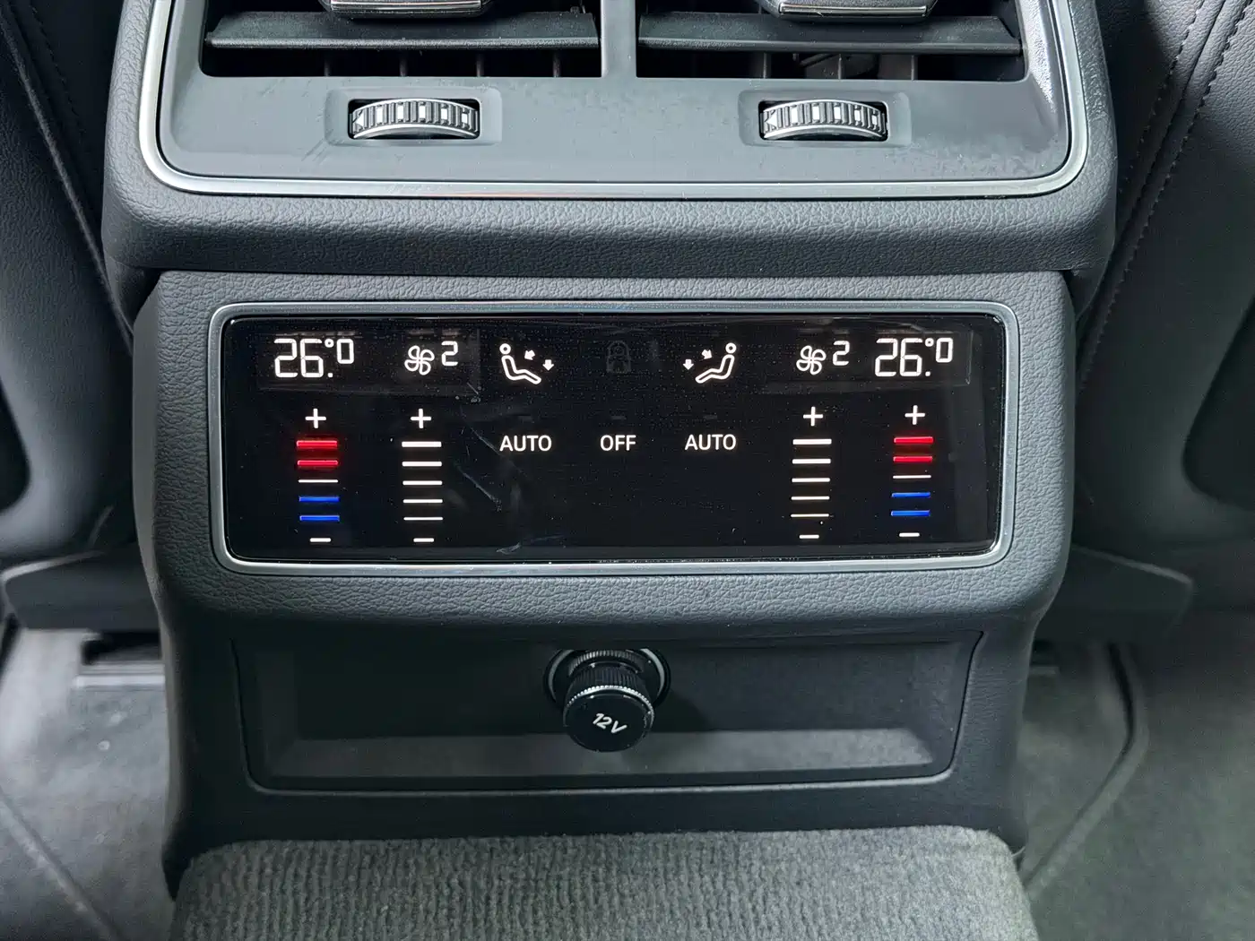 Audi A7 2023 Model 45 TFSI Premium Selection Edition фото 13