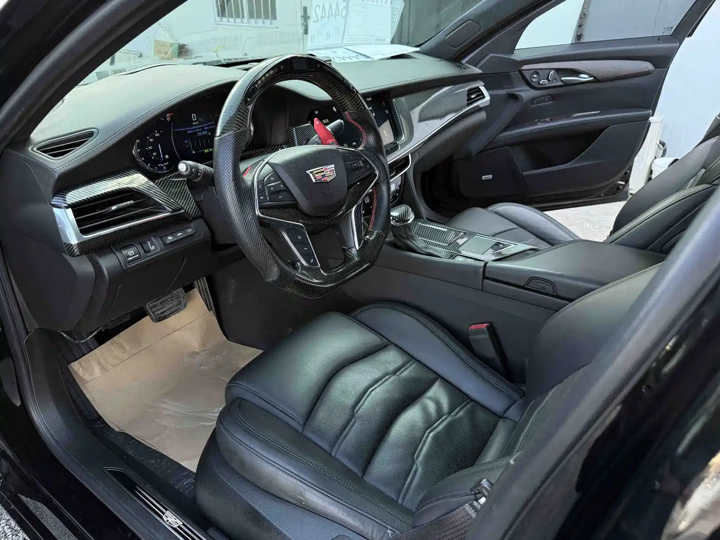 Фото 20 - Cadillac CT6