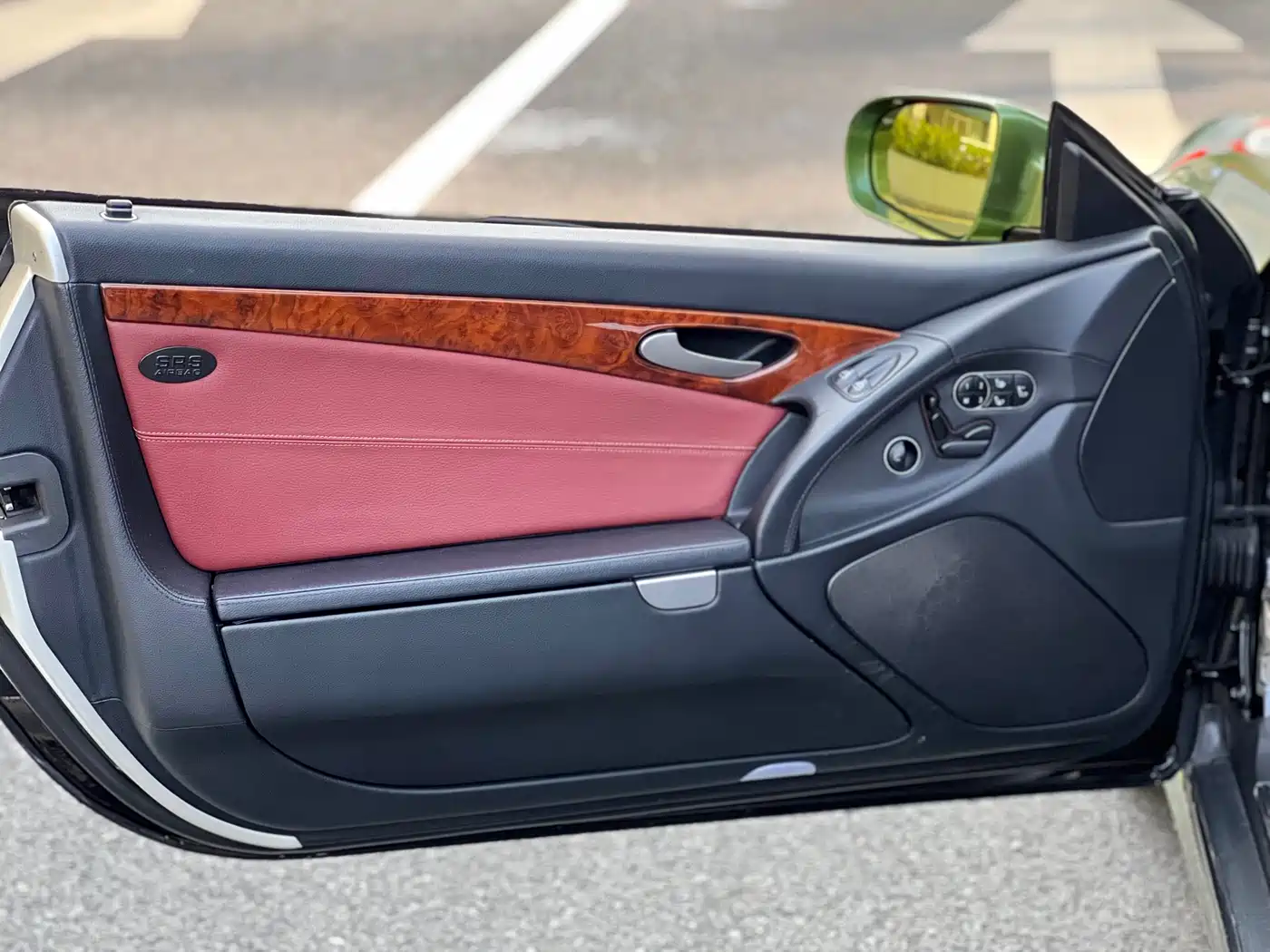 Mercedes-Benz SL-Class 2010 SL 300 фото 12