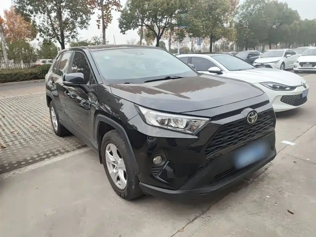Toyota RAV4 Rongfang 2021 2.0L CVT 2WD Urban фото 4