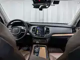 Фото 9 - Volvo XC90