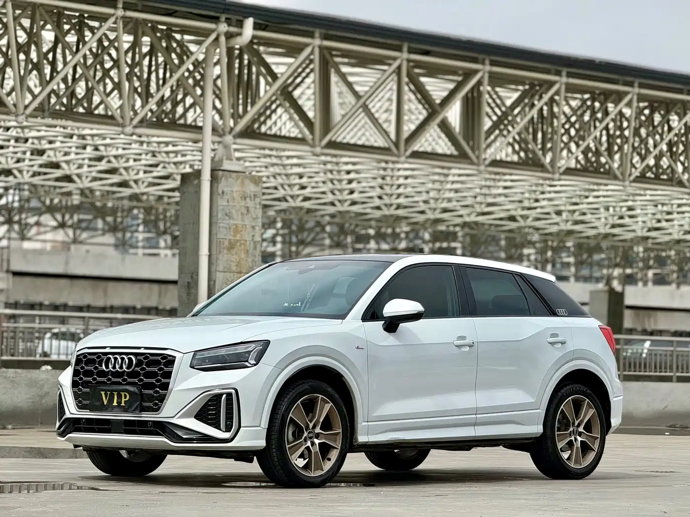 Audi Q2L 2022 35 TFSI Fashion Dynamic