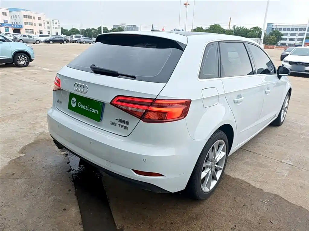 Audi A3 2018 30th Anniversary Sportback 35 TFSI Progressive фото 7