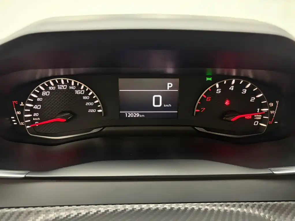 Peugeot 2008 2023 2022 230THP THE ONE
