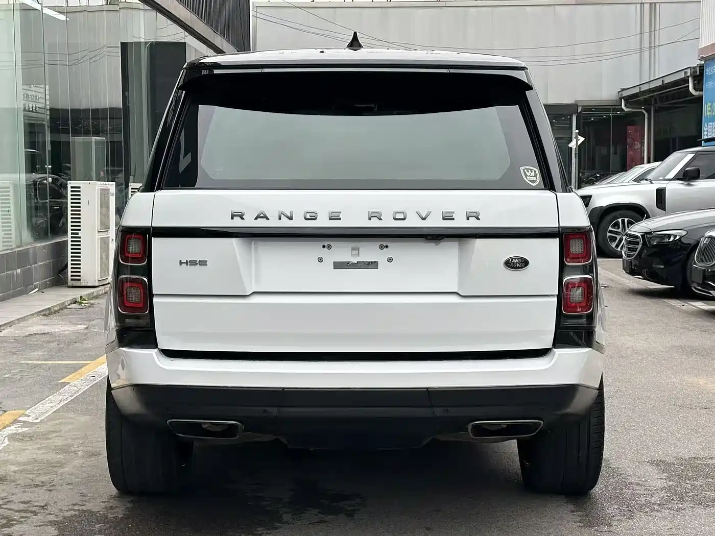 Land Rover Range Rover 2018 3.0 SC V6 Golden Age Edition фото 11