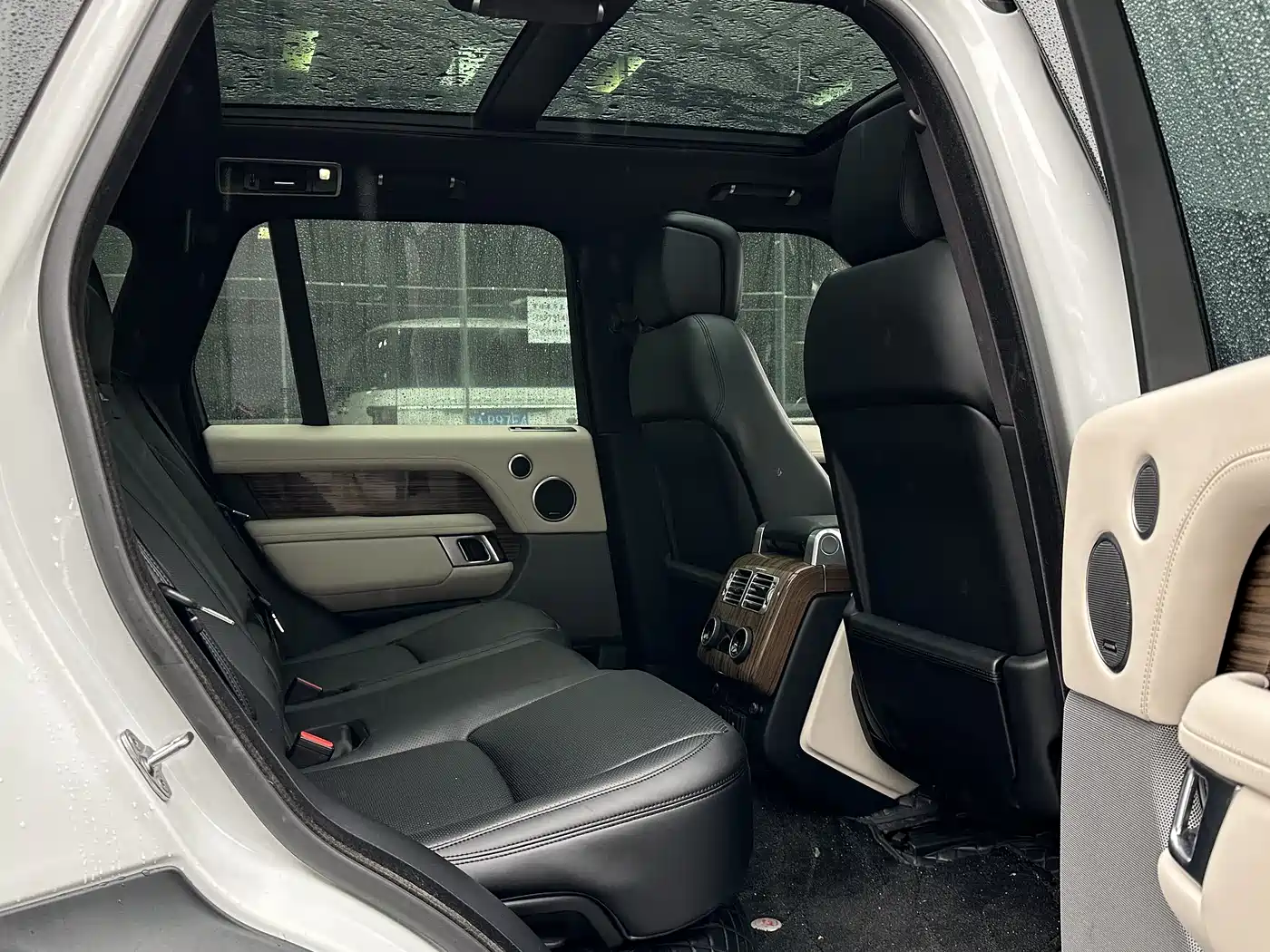 Land Rover Range Rover 2018 3.0 SC V6 Golden Age Edition фото 7